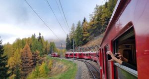 Ferrovia panoramica attraverso Alpi Svizzere e Italiane: patrimonio mondiale UNESCO